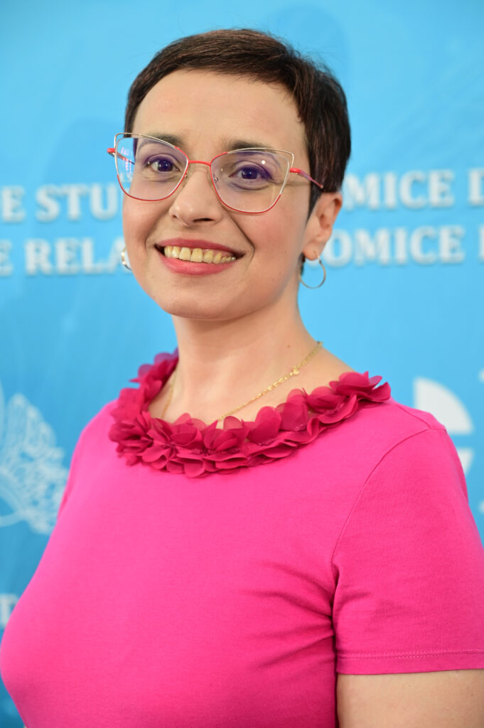 Conf.univ_.dr_.-GROSU-RADULESCU-Lucia-Mihaela-1-681×1024
